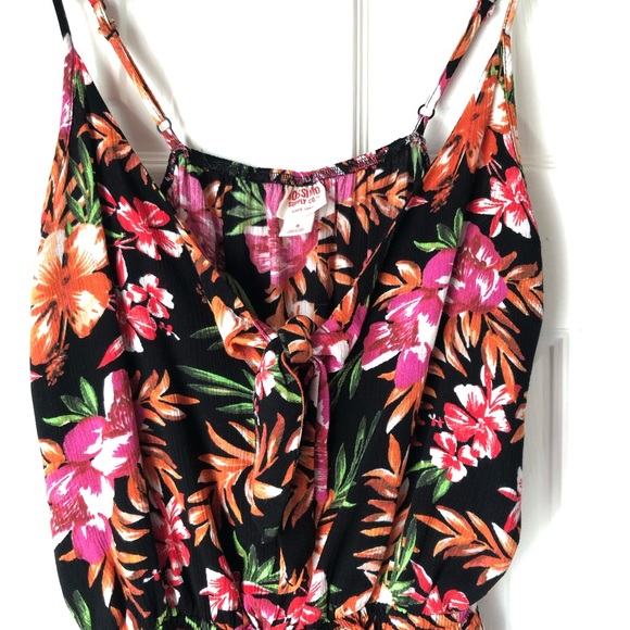 Mossimo Romper - Picture 3 of 6